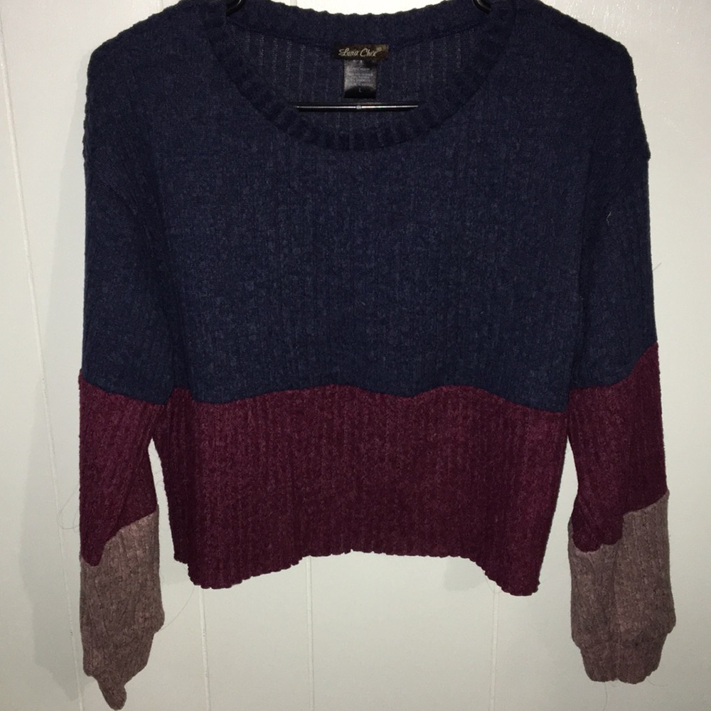 Sweatshirt - Picture 2 of 3